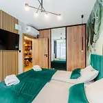 Laba Kasprowicza 20 Parking Basen Fitness Bawialnia W Cenie, Parkplatz Schwimmbad Fitness Spielzimmer Im Preis *