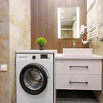 Laba Kasprowicza 20 Parking Basen Fitness Bawialnia W Cenie, Parkplatz Schwimmbad Fitness Spielzimmer Im Preis דירה *
