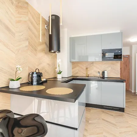 Apartamento Laba Kasprowicza 20 Parking Basen Fitness Bawialnia W Cenie, Parkplatz Schwimmbad Fitness Spielzimmer Im Preis Kołobrzeg