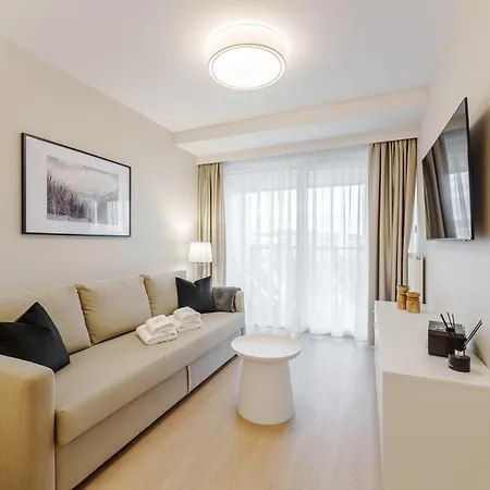 Laba Kasprowicza 20 Parking Basen Fitness Bawialnia W Cenie, Parkplatz Schwimmbad Fitness Spielzimmer Im Preis * Kołobrzeg