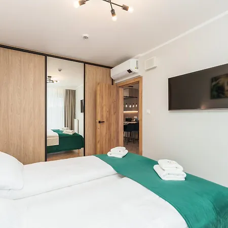 Laba Kasprowicza 20 Parking Basen Fitness Bawialnia W Cenie, Parkplatz Schwimmbad Fitness Spielzimmer Im Preis Kołobrzeg